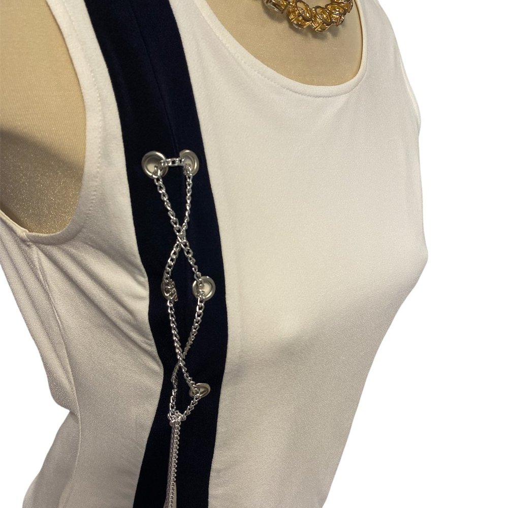 CLEO Sleeveless Top Size Medium Navy Blue Stripe with Chain on Right Front - Picture 3 of 9